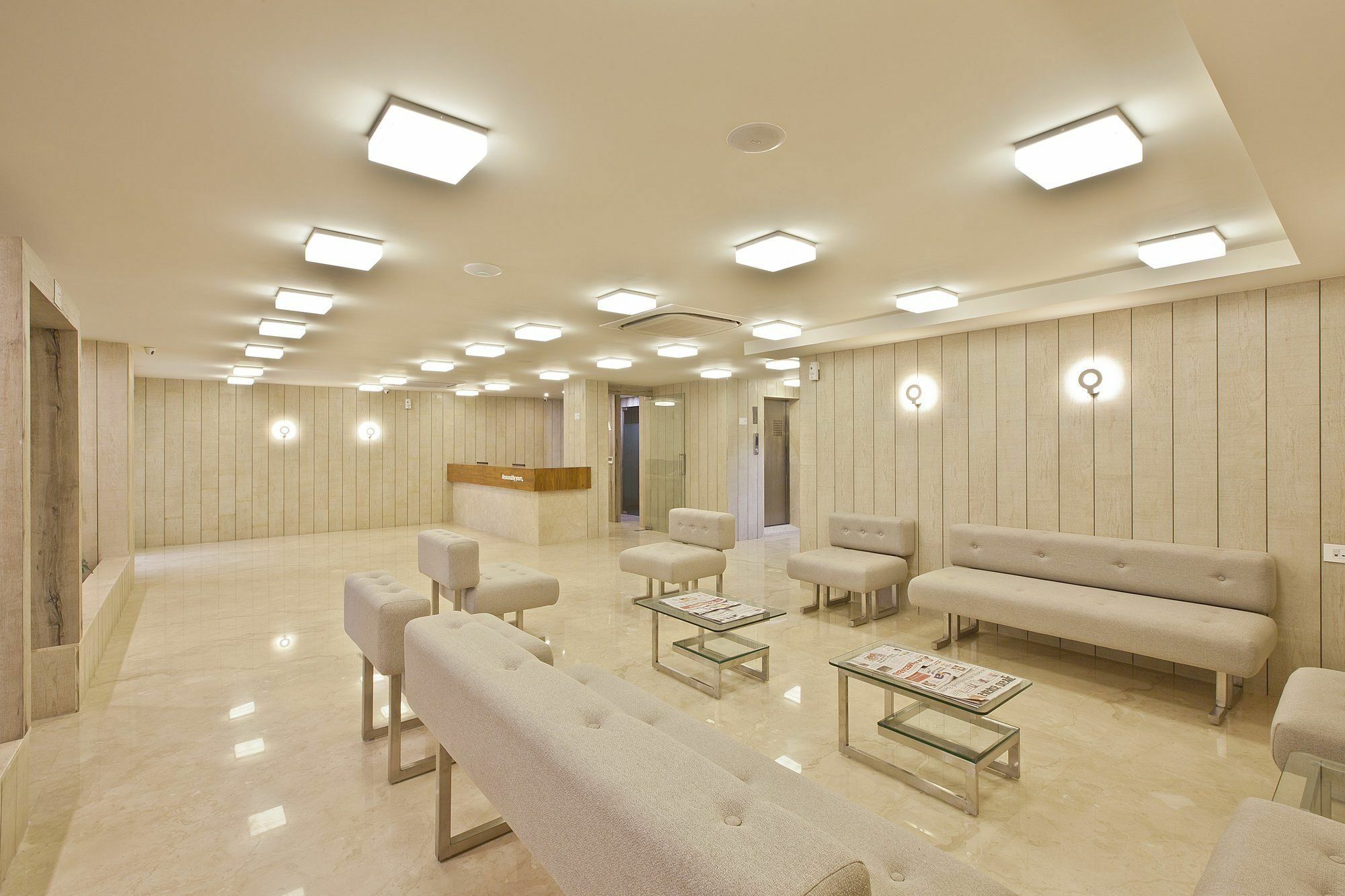 Scenaria Hotel Ахмедабад Екстериор снимка