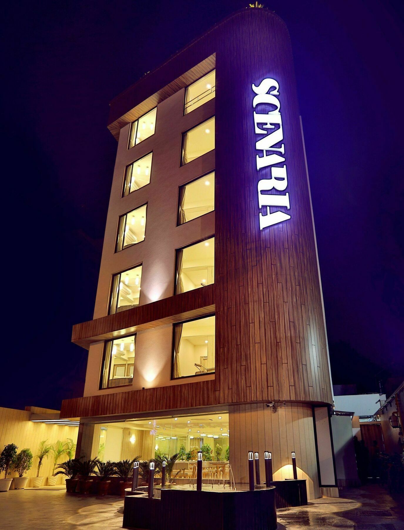 Scenaria Hotel Ахмедабад Екстериор снимка